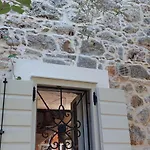 بيت للعطل Sundial Stone House Ždrelac